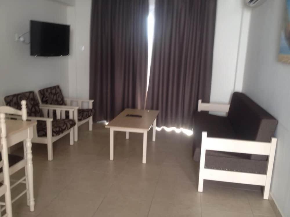 Christabelle Hotel Apartments Ayia Napa Exterior photo