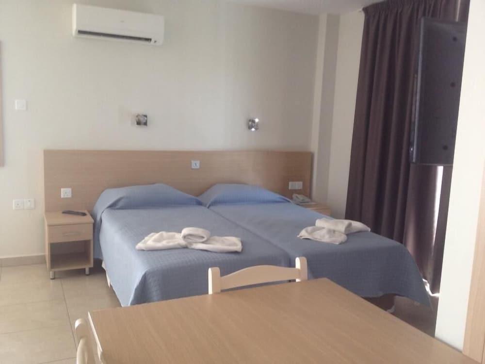 Christabelle Hotel Apartments Ayia Napa Exterior photo
